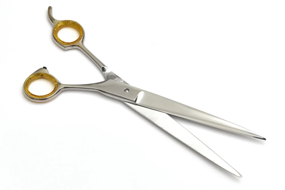 Professional Hair Cutting Scissors with Gold Finger Rest - Image 3